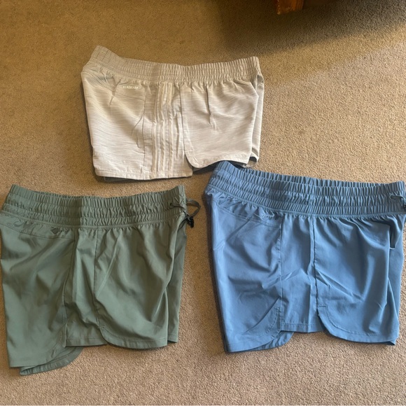 3 pairs of Adidas shorts - Picture 2 of 5